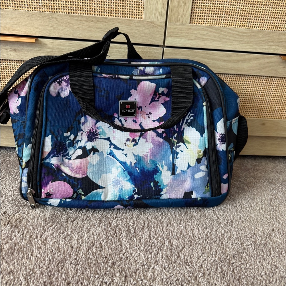 Tag Floral Blue and Pink Travel Bag